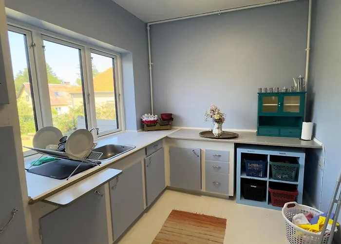 Posthuset377 * בורה